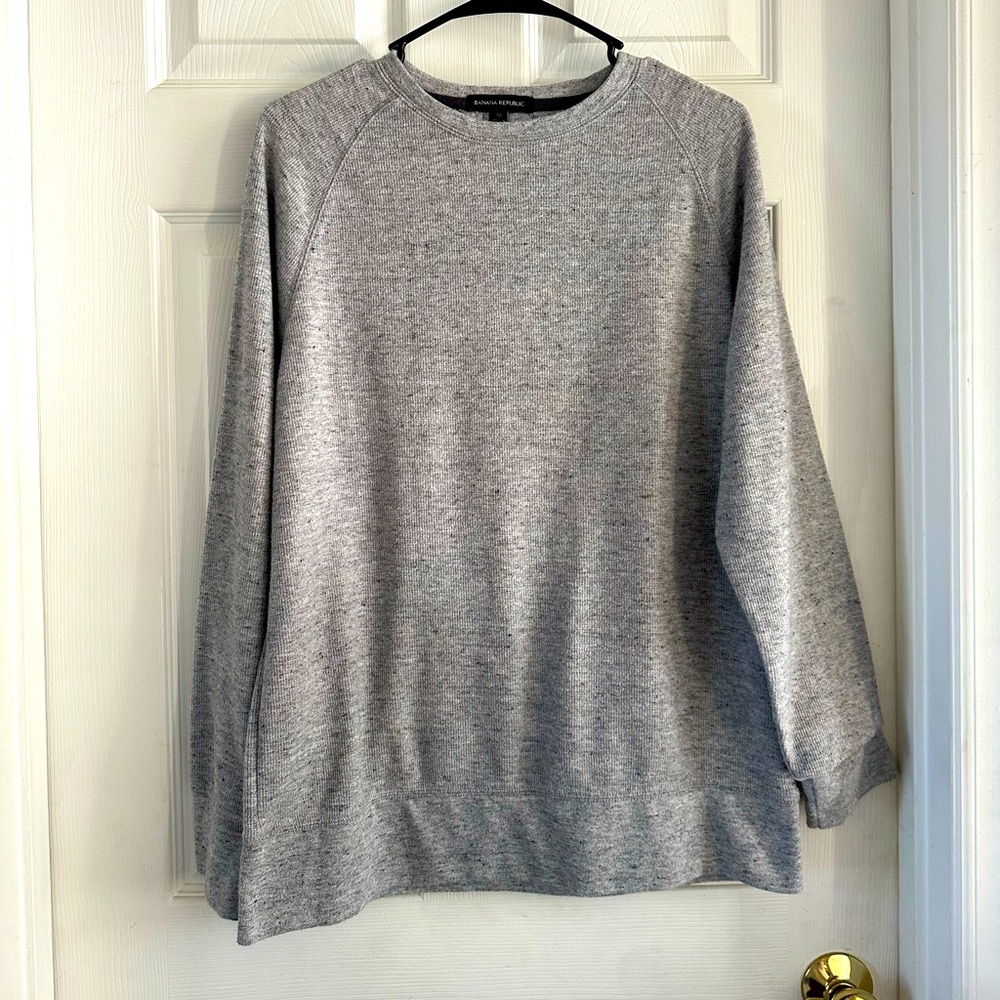 Banana Republic Light Gray Crewneck Sweater